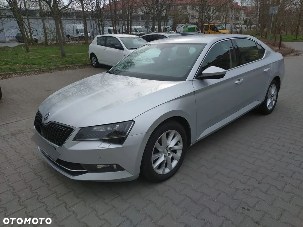 Skoda Superb 2.0 TDI Ambition - 1