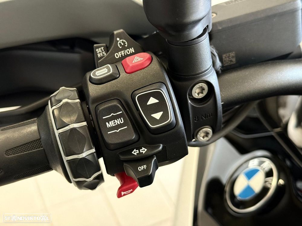 BMW R 1300 GS TRIPLE BLACK - 9