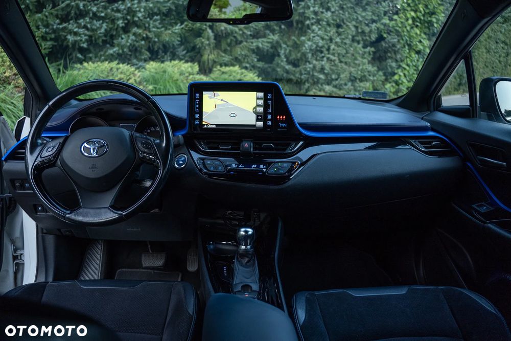 Toyota C-HR 1.8 Hybrid Dynamic - 38