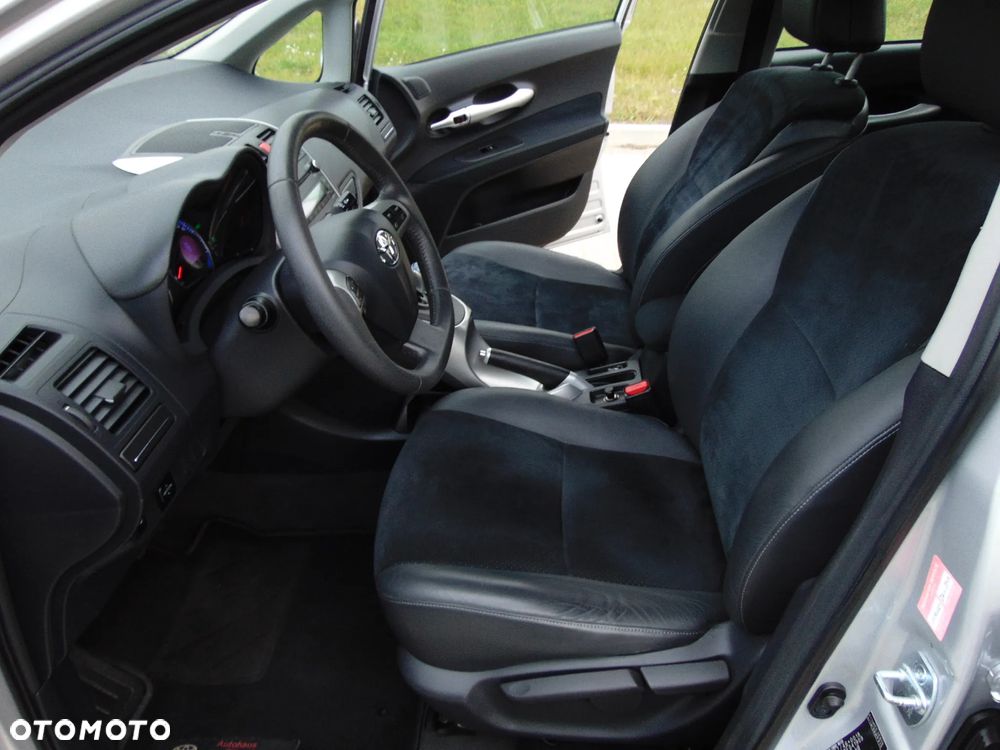 Toyota Auris - 9
