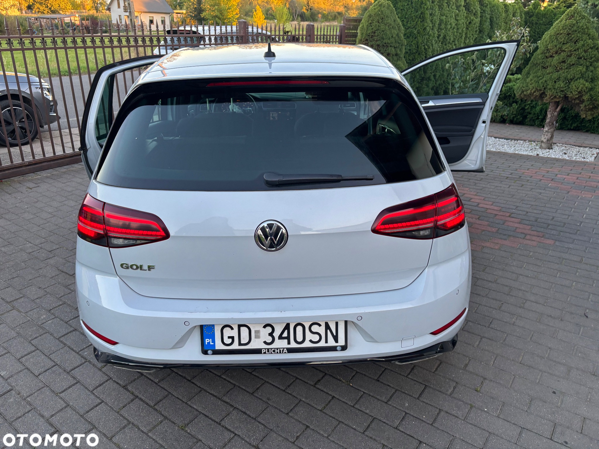 Volkswagen Golf - 5