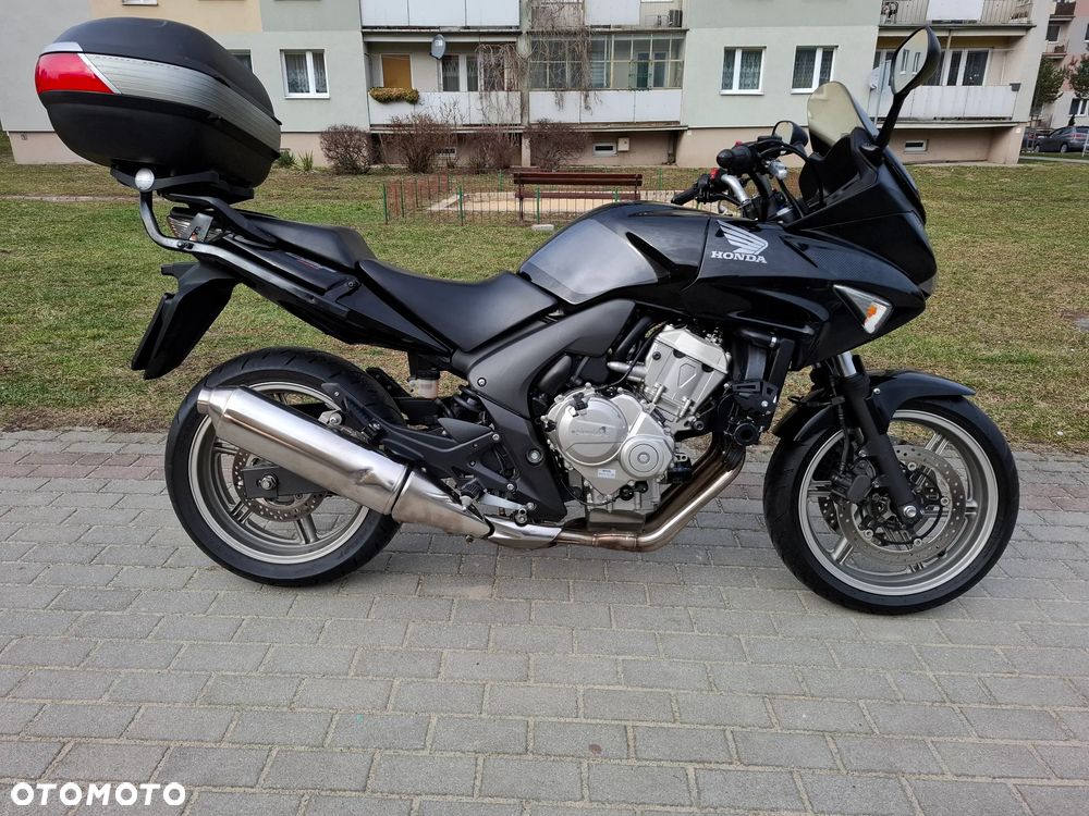 Honda CBF - 10