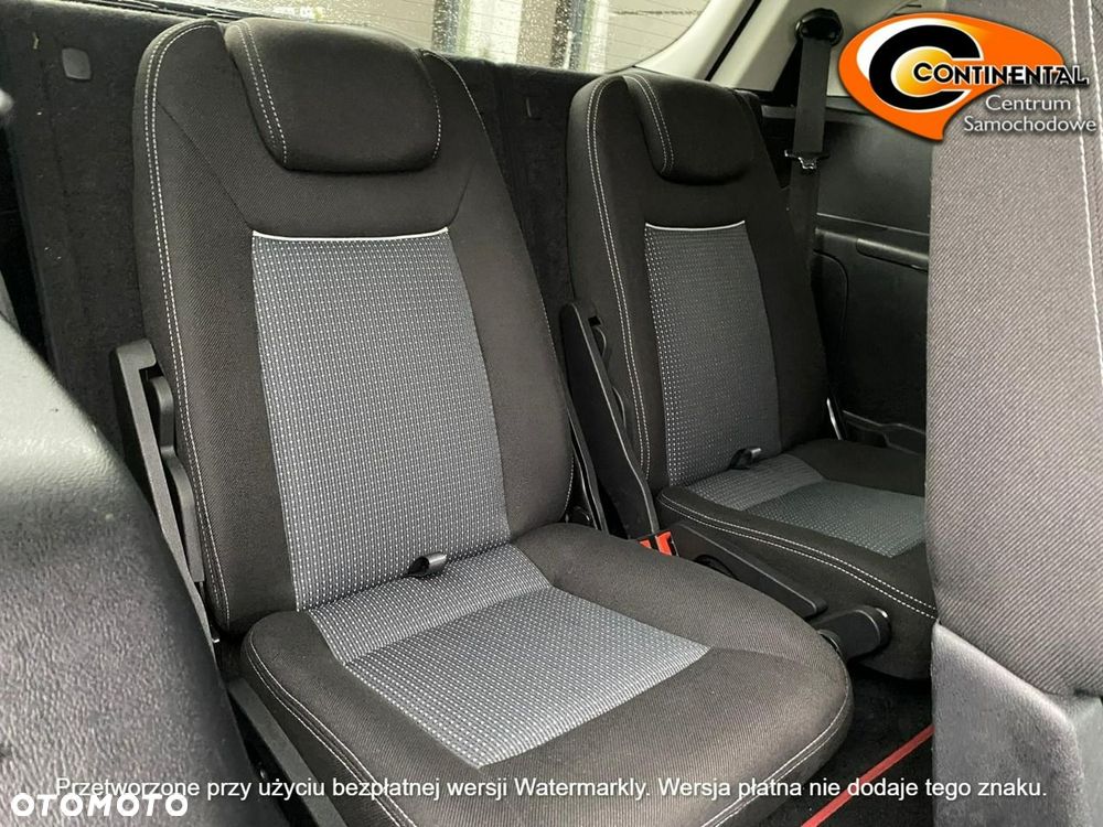 Ford S-Max - 9