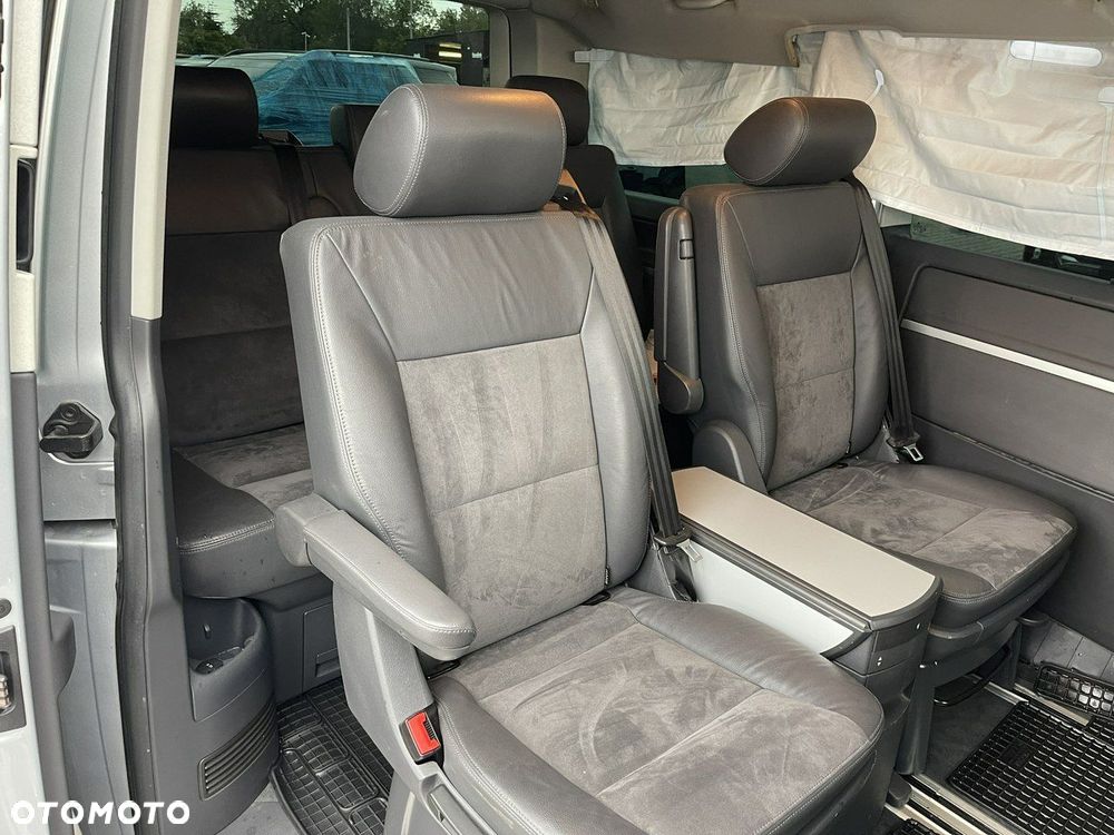Volkswagen Multivan - 14