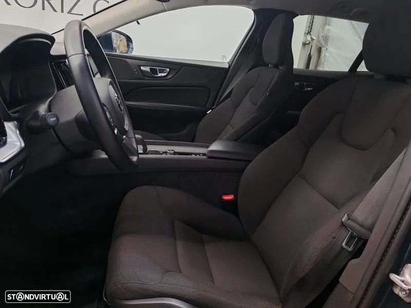 Volvo V60 2.0 B4 Momentum Geartronic - 7