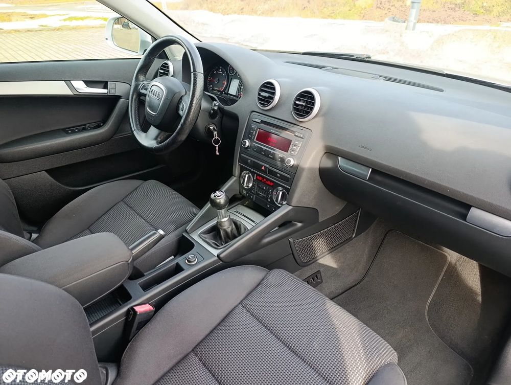 Audi A3 Sportback 2.0 TDI DPF Attraction - 14