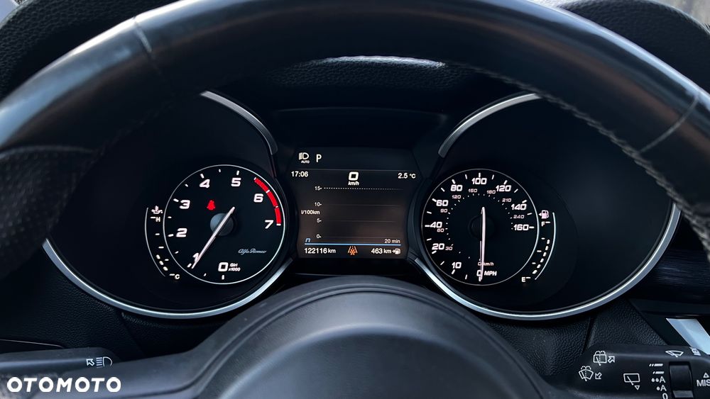 Alfa Romeo Stelvio - 39
