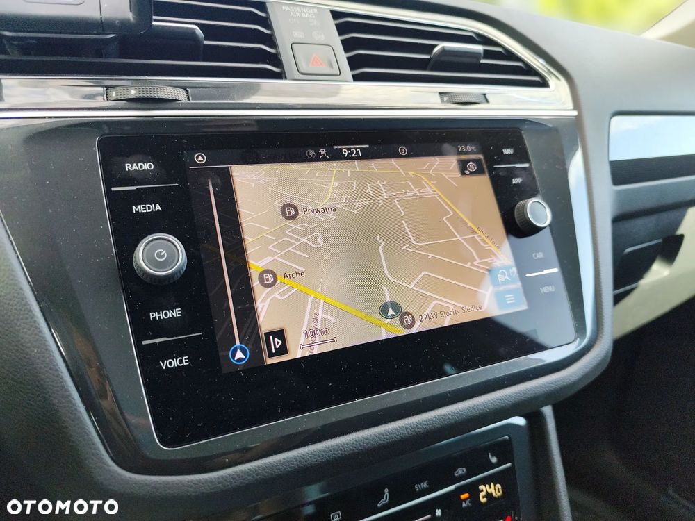 Volkswagen Tiguan 2.0 TDI SCR Elegance DSG - 29