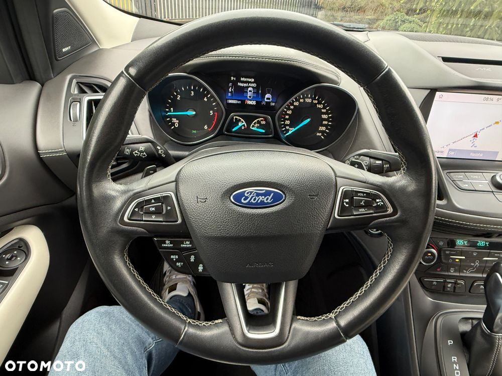 Ford Kuga 2.0 TDCi 4x4 Vignale - 11