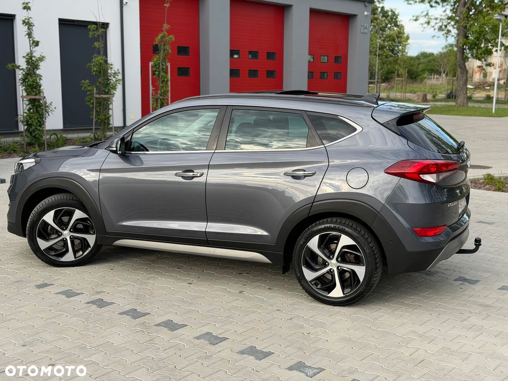 Hyundai Tucson 2.0 CRDI 4WD Automatik Premium - 16