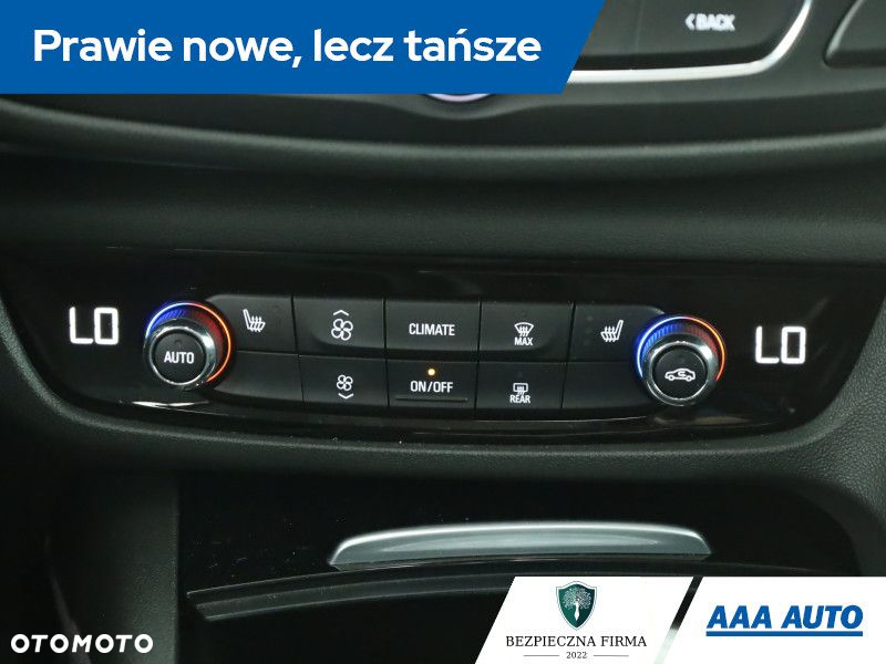 Opel Insignia - 12