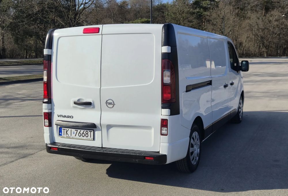 Opel Vivaro - 10