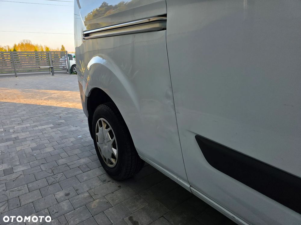 Ford TRANSIT CUSTOM - 12