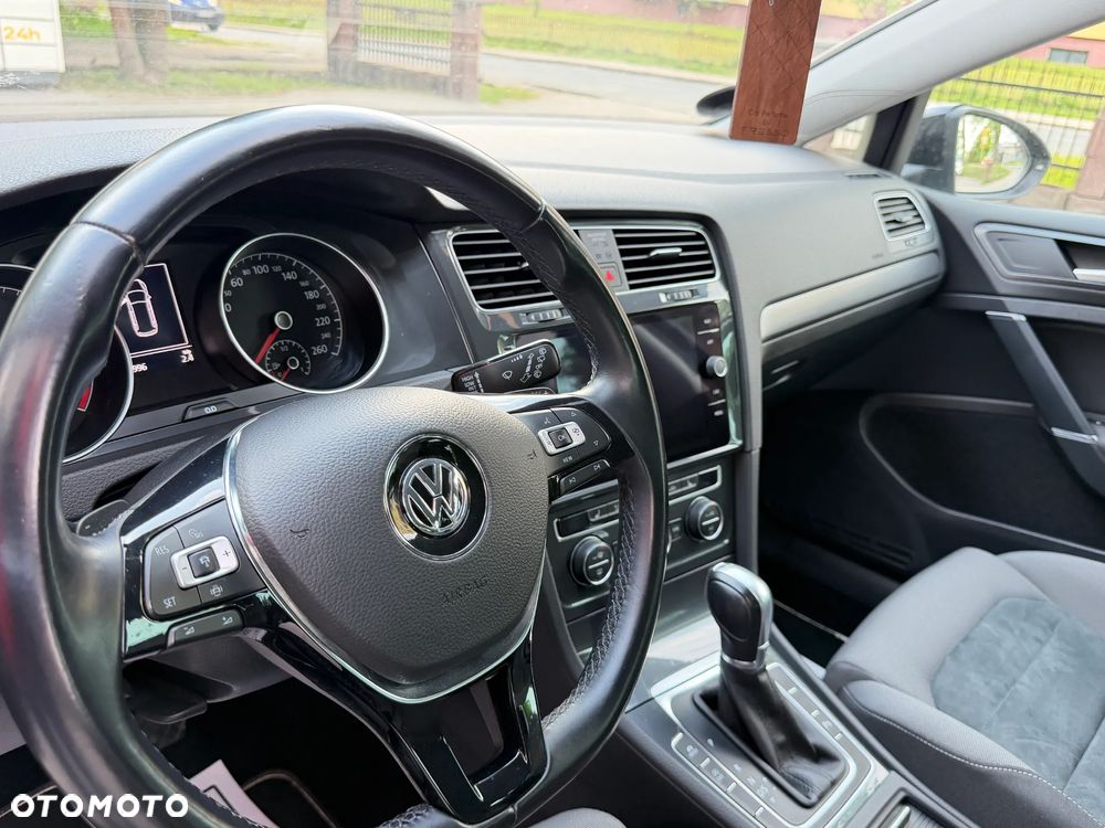 Volkswagen Golf 1.6 TDI (BlueMotion Technology) DSG Comfortline - 24