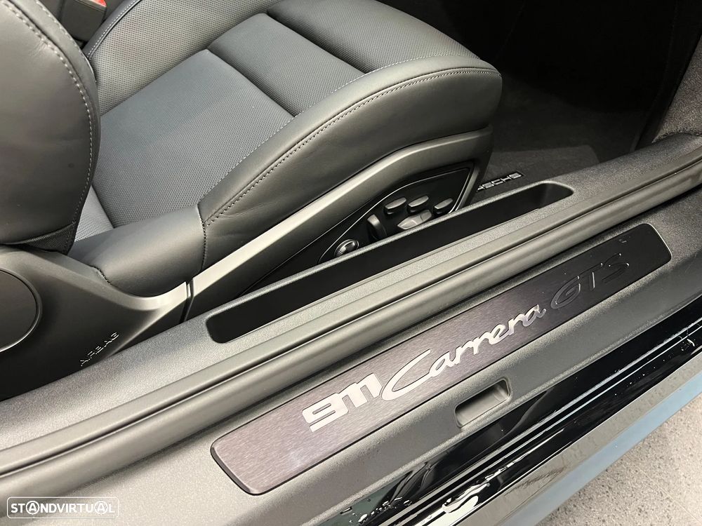 Porsche 911 (992) Carrera GTS - 38