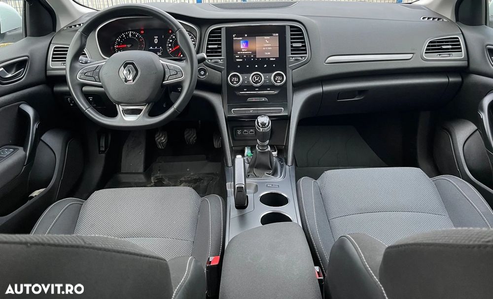 Renault Megane TCe GPF Zen - 15