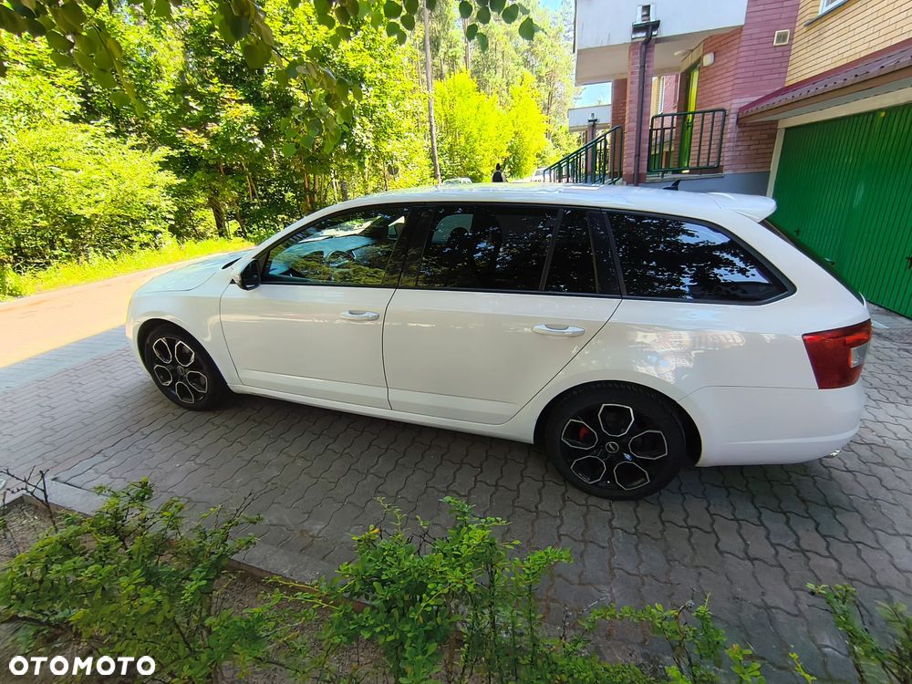 Skoda Octavia 2.0 TDI RS - 8