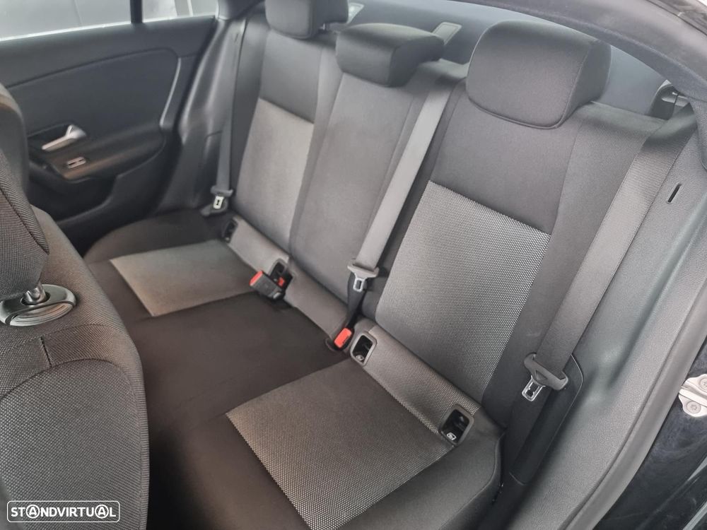 Mercedes-Benz CLA 180 d Style Aut. - 16