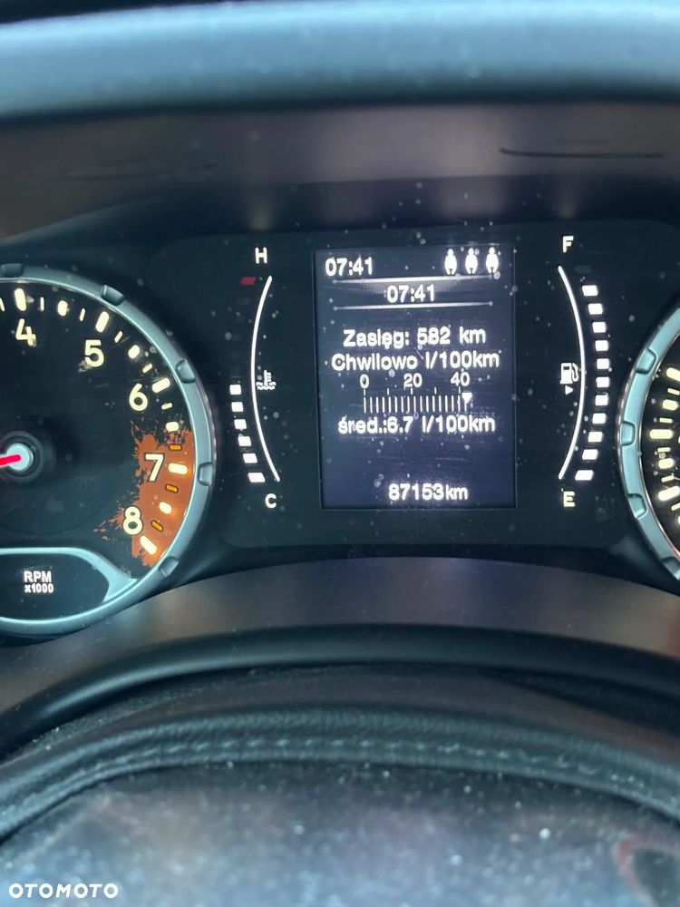 Jeep Renegade 1.6 E-TorQ Sport FWD - 23