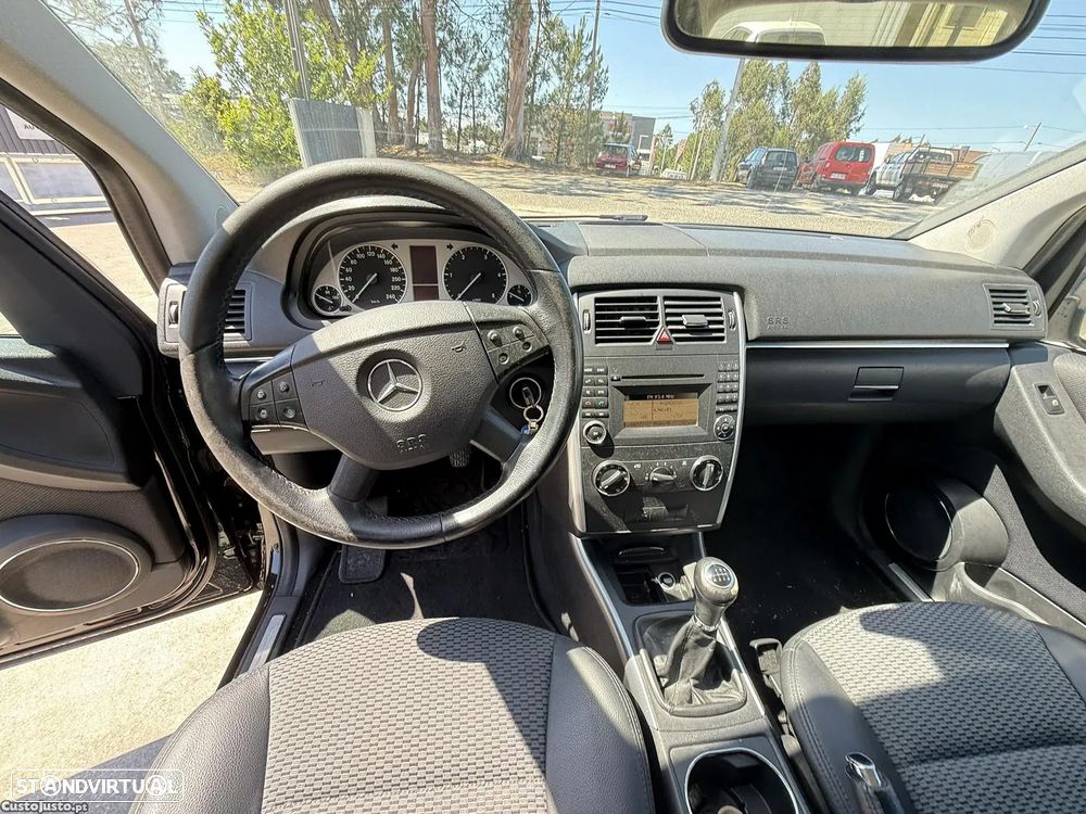 Mercedes-Benz B 180 CDI - 10