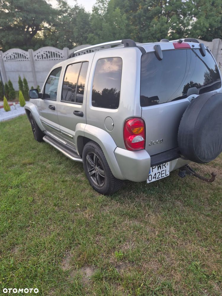 Jeep Liberty - 3
