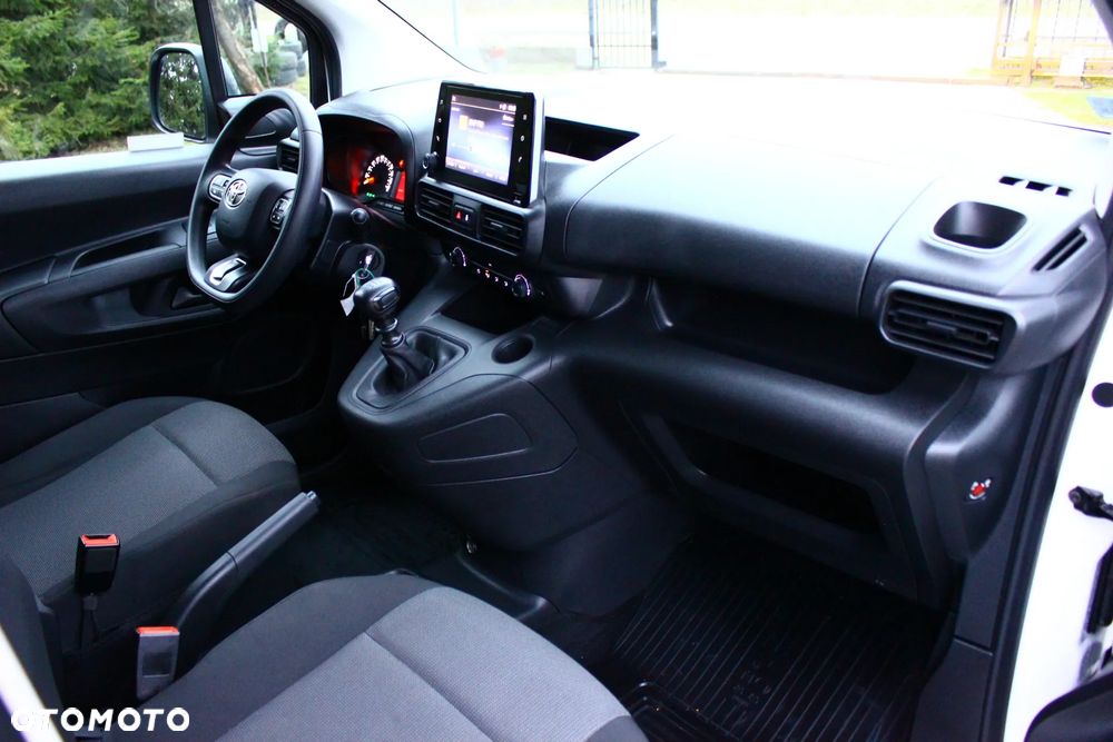 Toyota PROACE CITY BLASZAK 2 OSOBOWY 1.5 D-4D 100KM PEWNE AUTO FV23% - 29