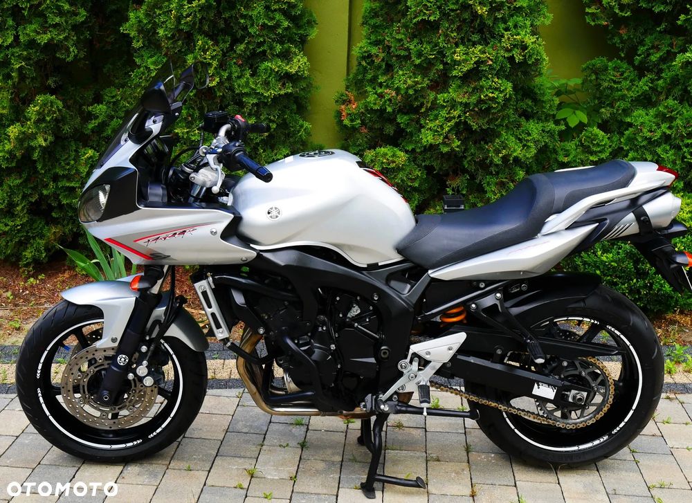 Yamaha FZ6 - 3