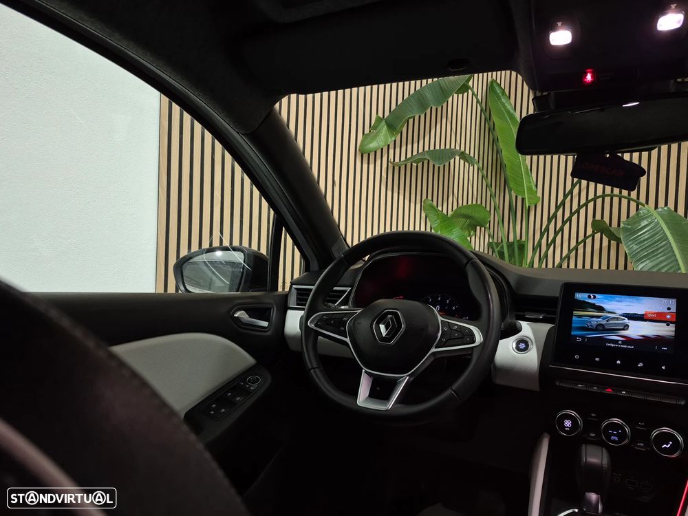 Renault Clio TCe 90 CVT TECHNO - 9