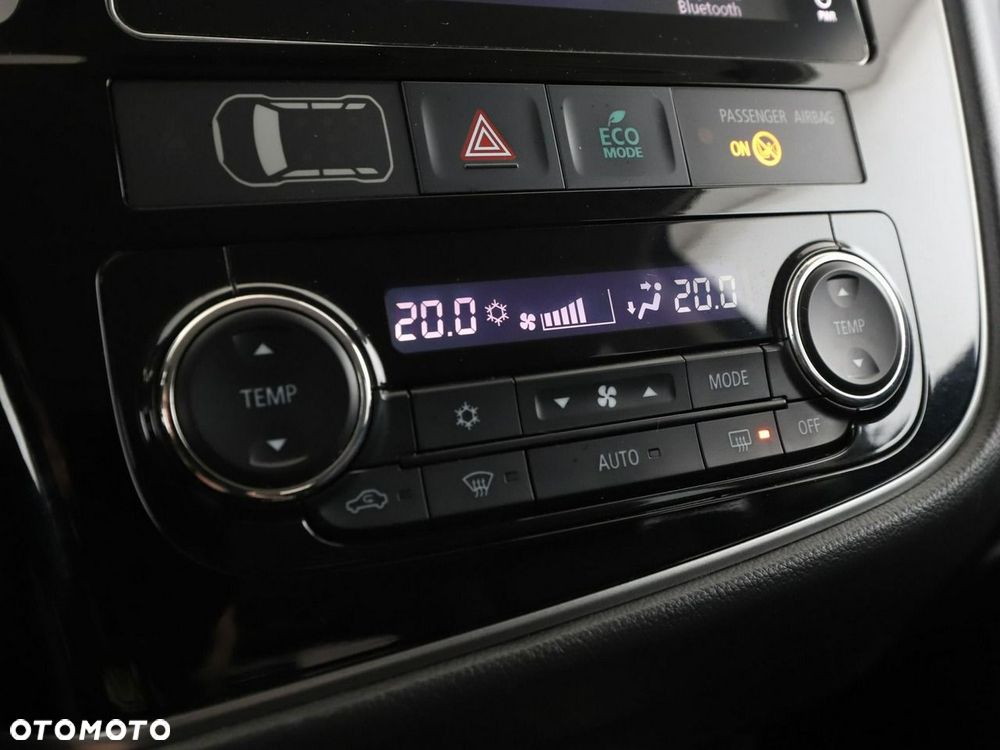 Mitsubishi Outlander Intense + - 26