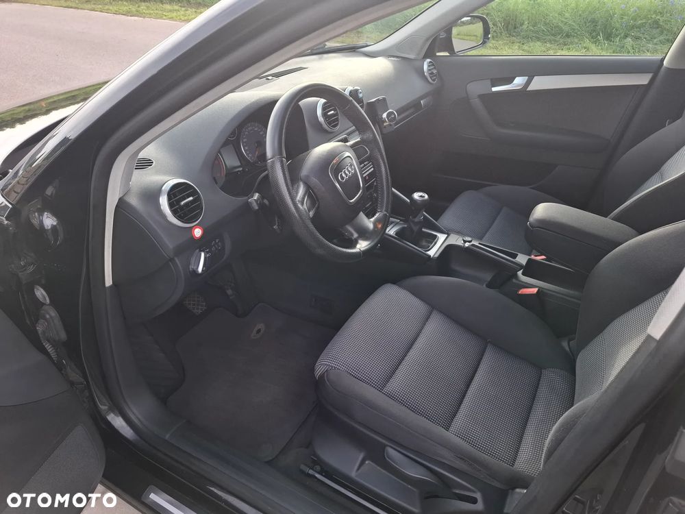 Audi A3 Sportback 1.6 TDI Attraction - 7