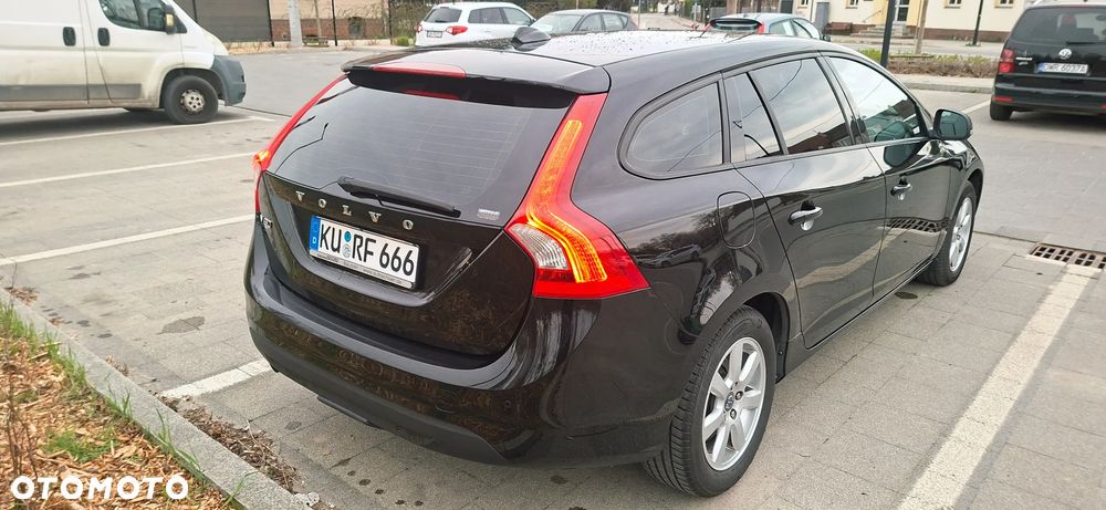 Volvo V60 D4 Edition - 6