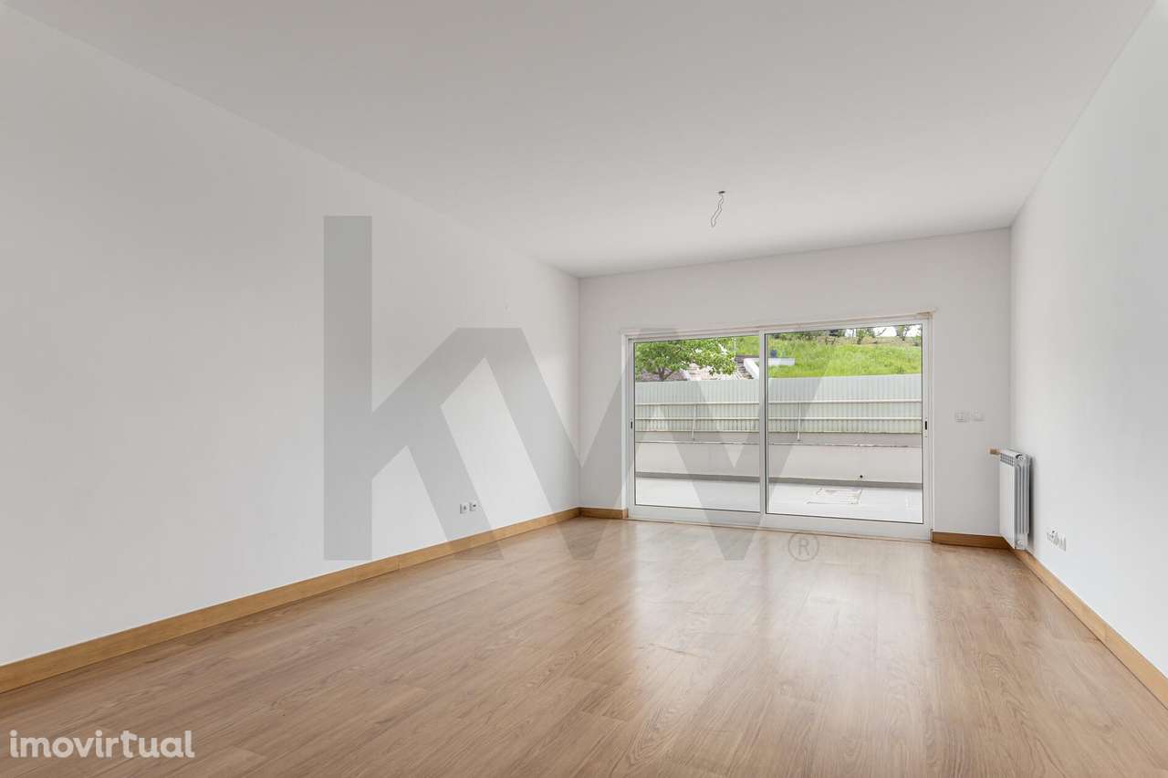 Exclusividade e Conforto Urbano: T2 com Terraço Privativo de 44m2 e - Grande imagem: 2/30