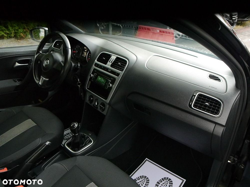Volkswagen Polo 1.2 Comfortline - 28
