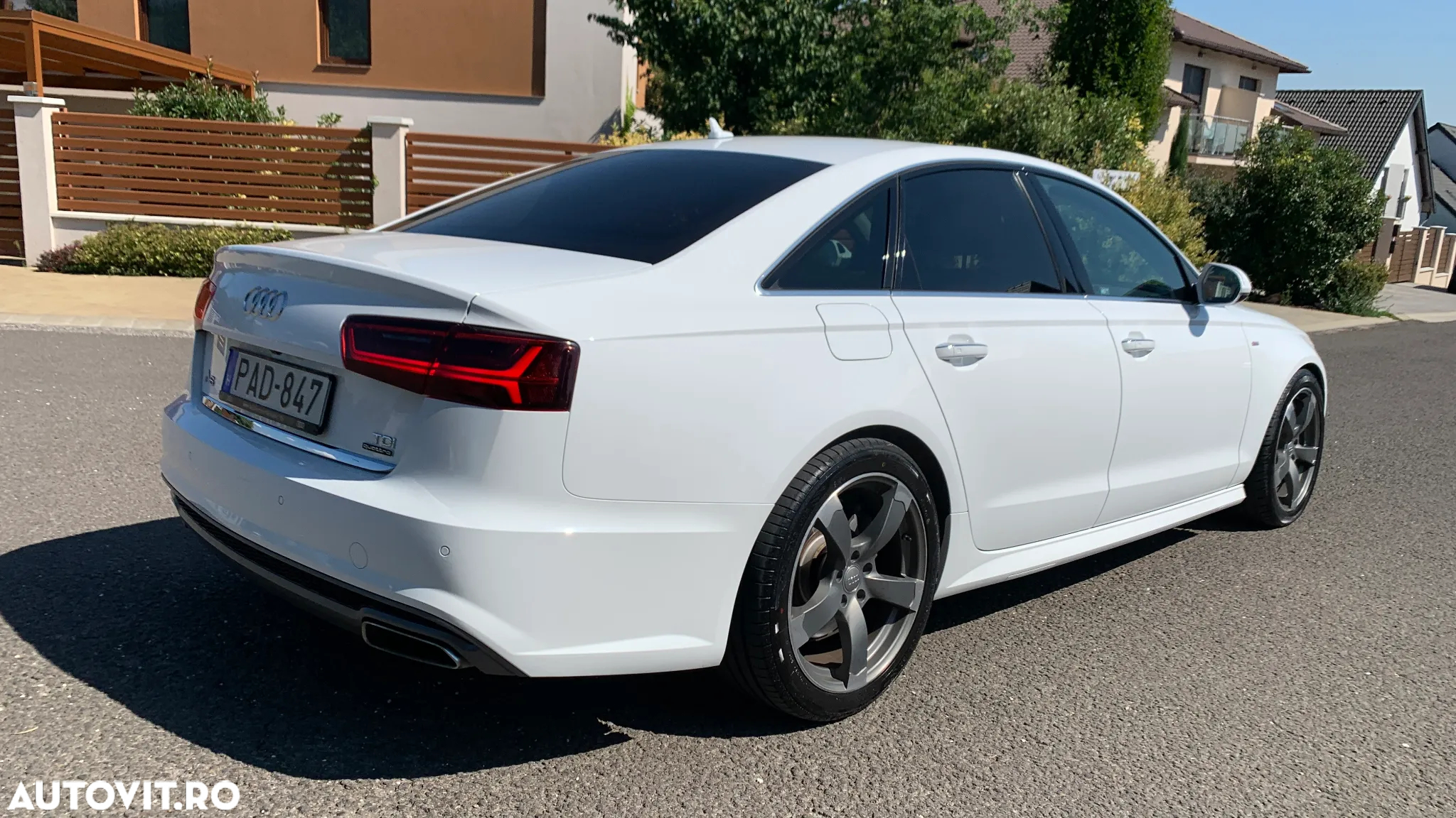 Audi A6 Avant 3.0 TDI quattro S tronic - 10