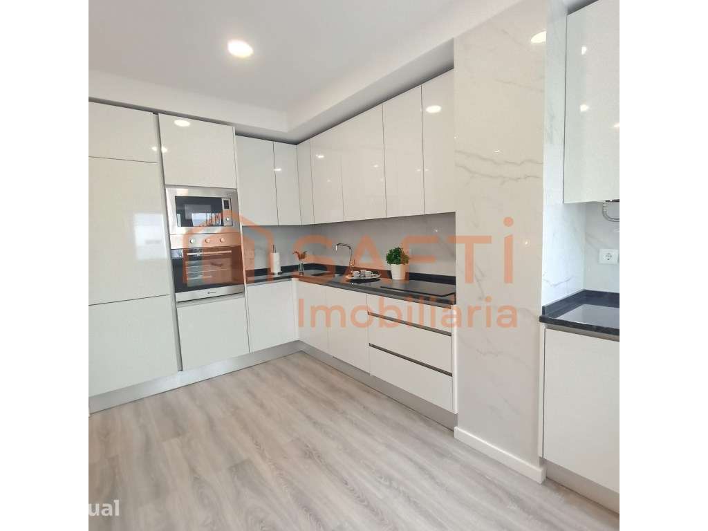 Apartamento T3 com varanda, remodelado e mobilado - Grande imagem: 3/10