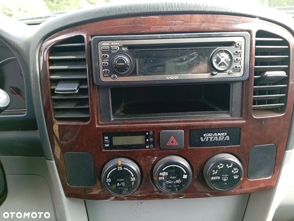 Suzuki Grand Vitara 2.0 Comfort - 10