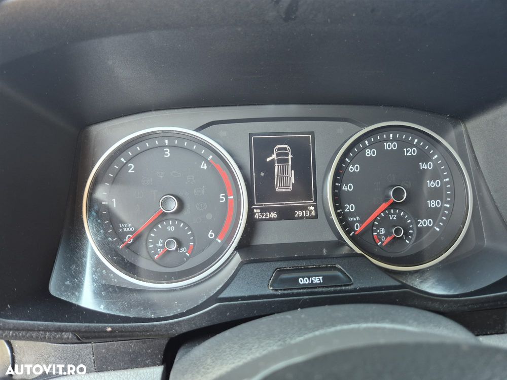 Volkswagen Crafter - 11