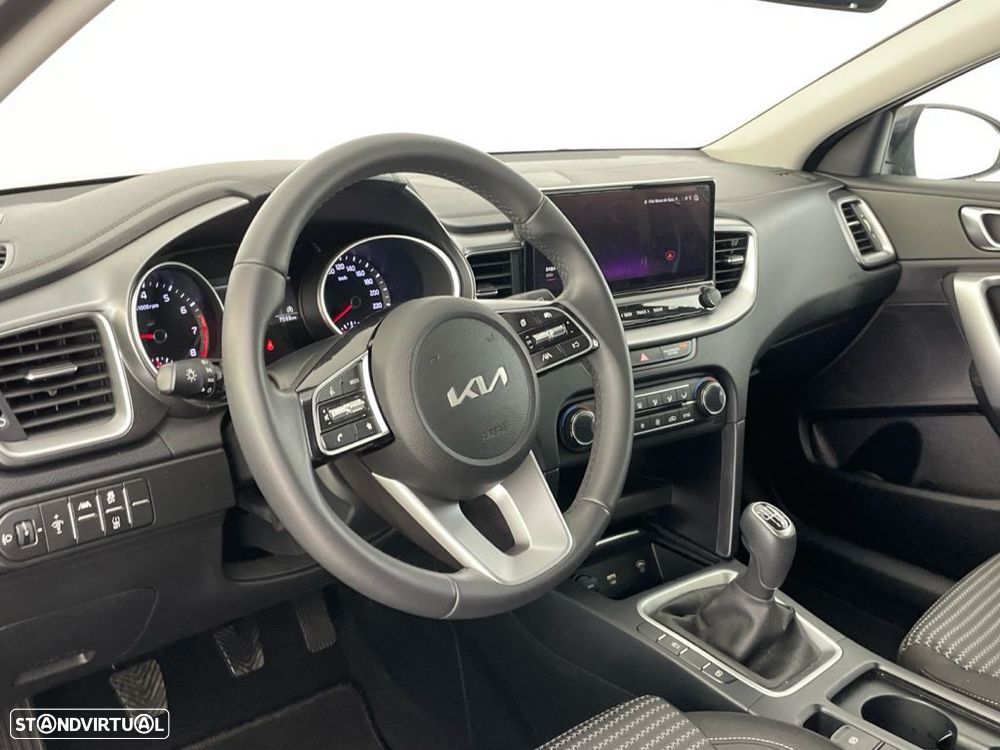Kia XCeed 1.0 T-GDI Dynamic - 15