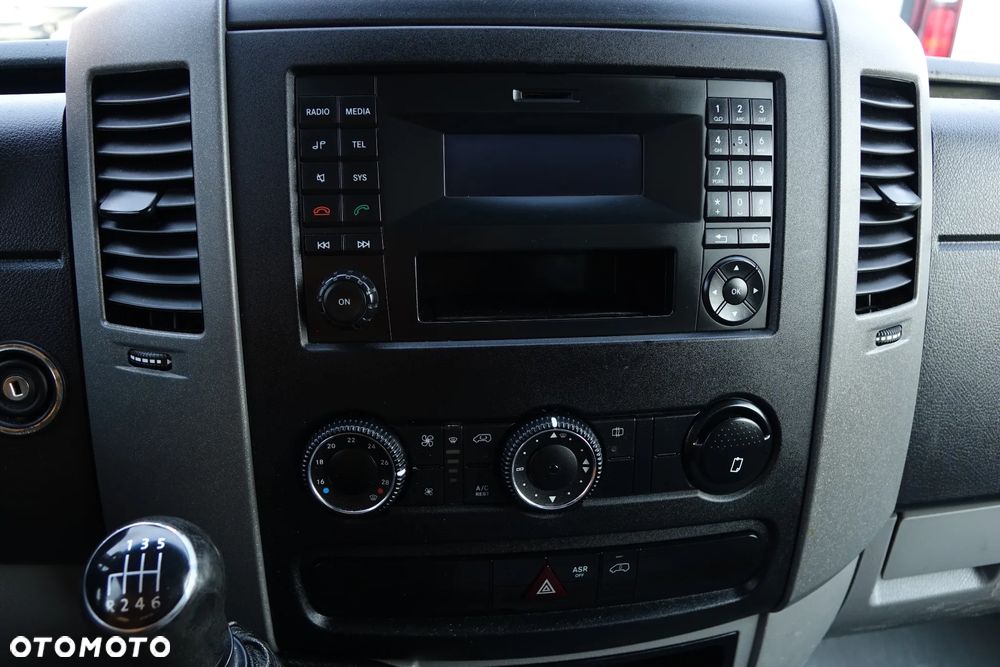 Volkswagen Crafter Skrzynia Ładunkowa 3-osobowy EURO 6 - 8