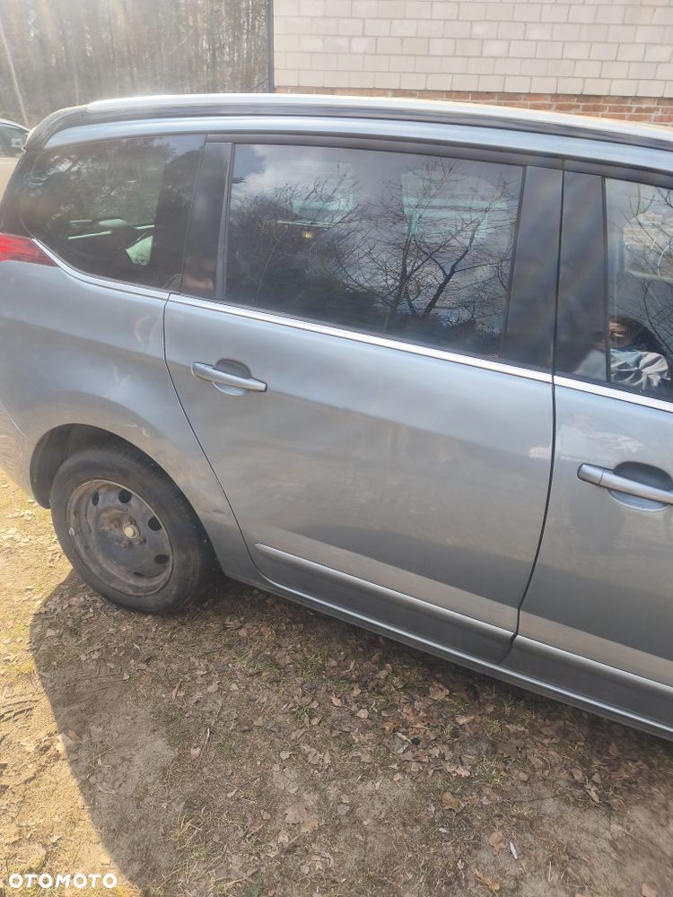 Peugeot 5008 - 7