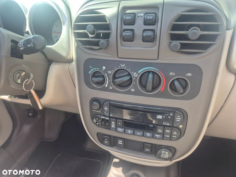 Chrysler PT Cruiser - 24