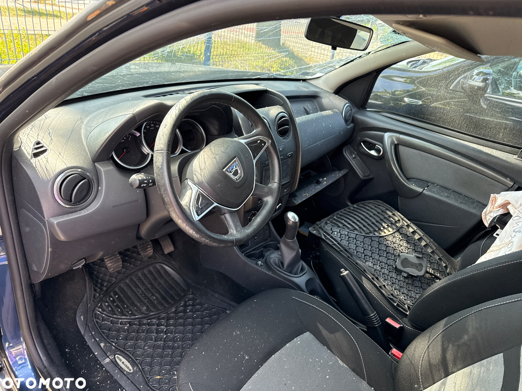 Dacia Duster 1.6 SCe Laureate S&S - 25