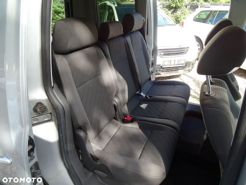 Volkswagen Caddy - 26