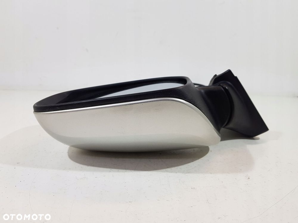 lusterko prawe toyota auris i e15 eur hb 5d 07r 1c0 5pin - 4