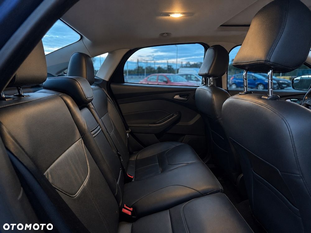 Ford Focus - 12
