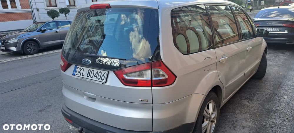 Ford Galaxy 1.8 TDCi Ambiente - 3