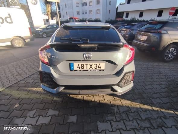 Honda Civic 1.0 i-VTEC Executive Premium - 3
