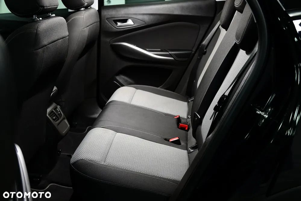 Opel Grandland X 1.2 T Innovation S&S - 20