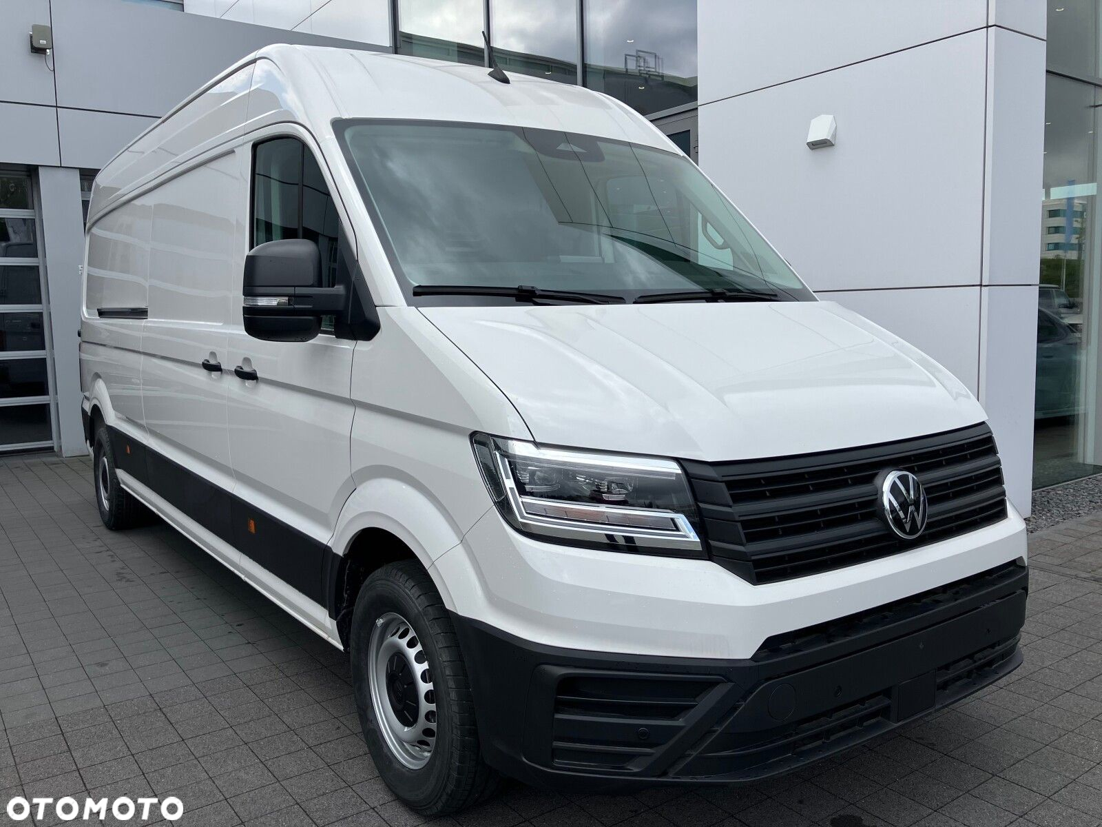 Volkswagen Crafter 35 2.0 TDI L4H3 4490 177 KM - 3