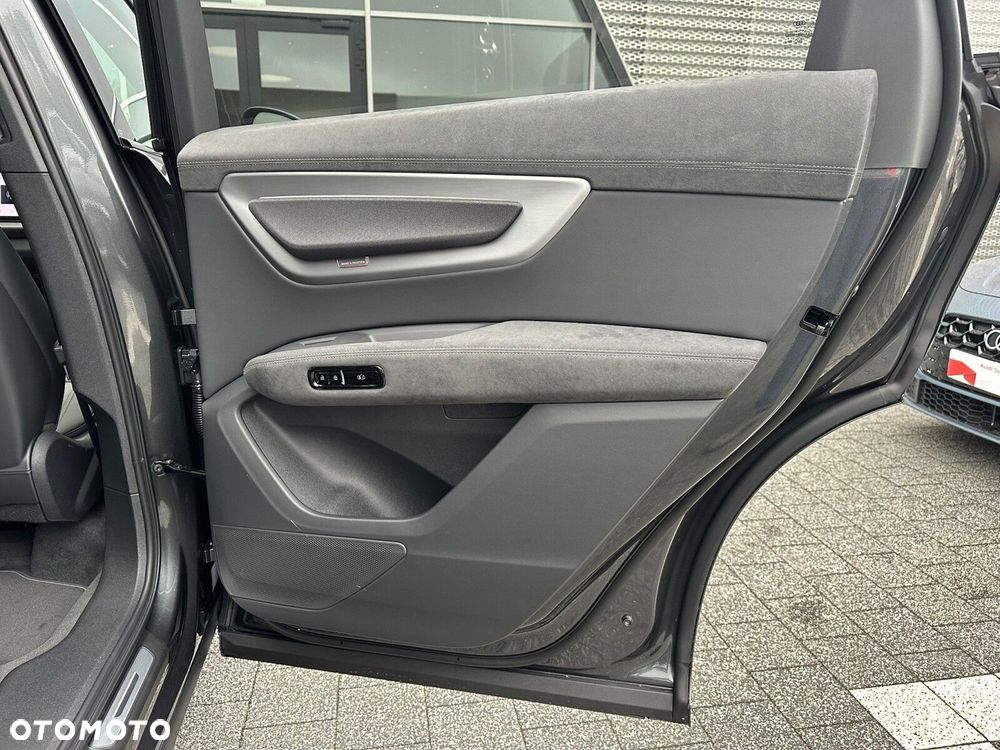 Audi Q7 - 25